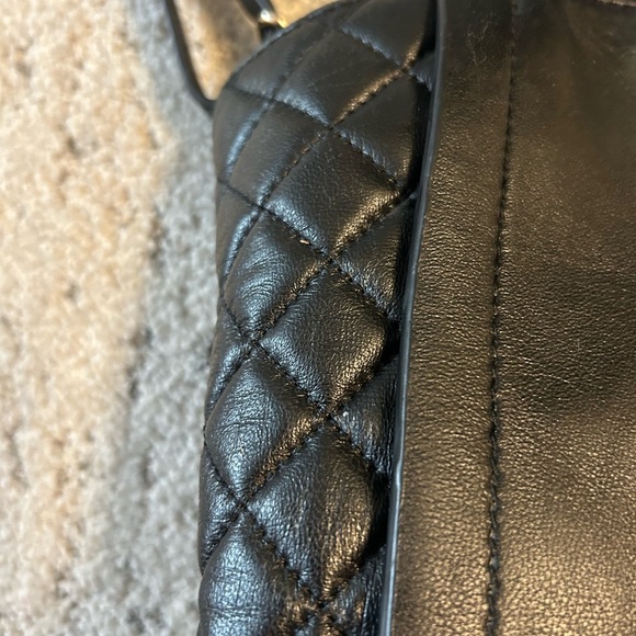 Danier vintage Y2K quilted side leather larger bag with multiple handles EVC - Picture 13 of 16